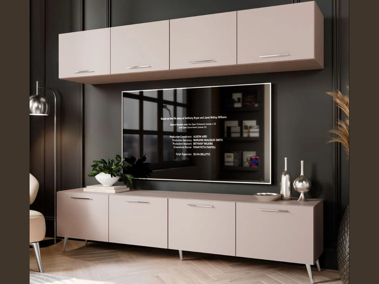 Wohnwand für das Wohnzimmer auf Silbernen Metallbeinen Noaé Kaschmir
